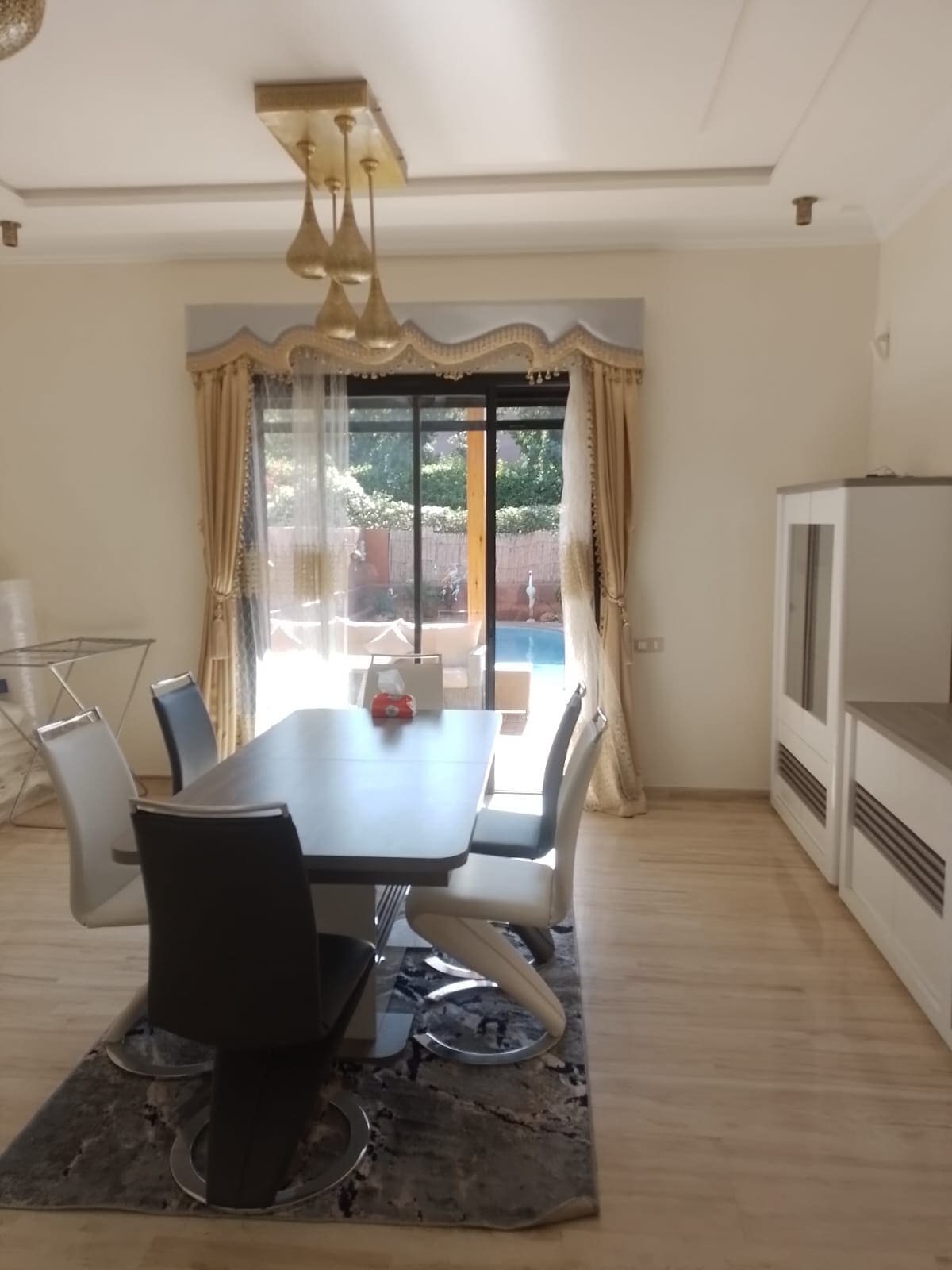 Villa à louer sur la route Fes à Marrakech