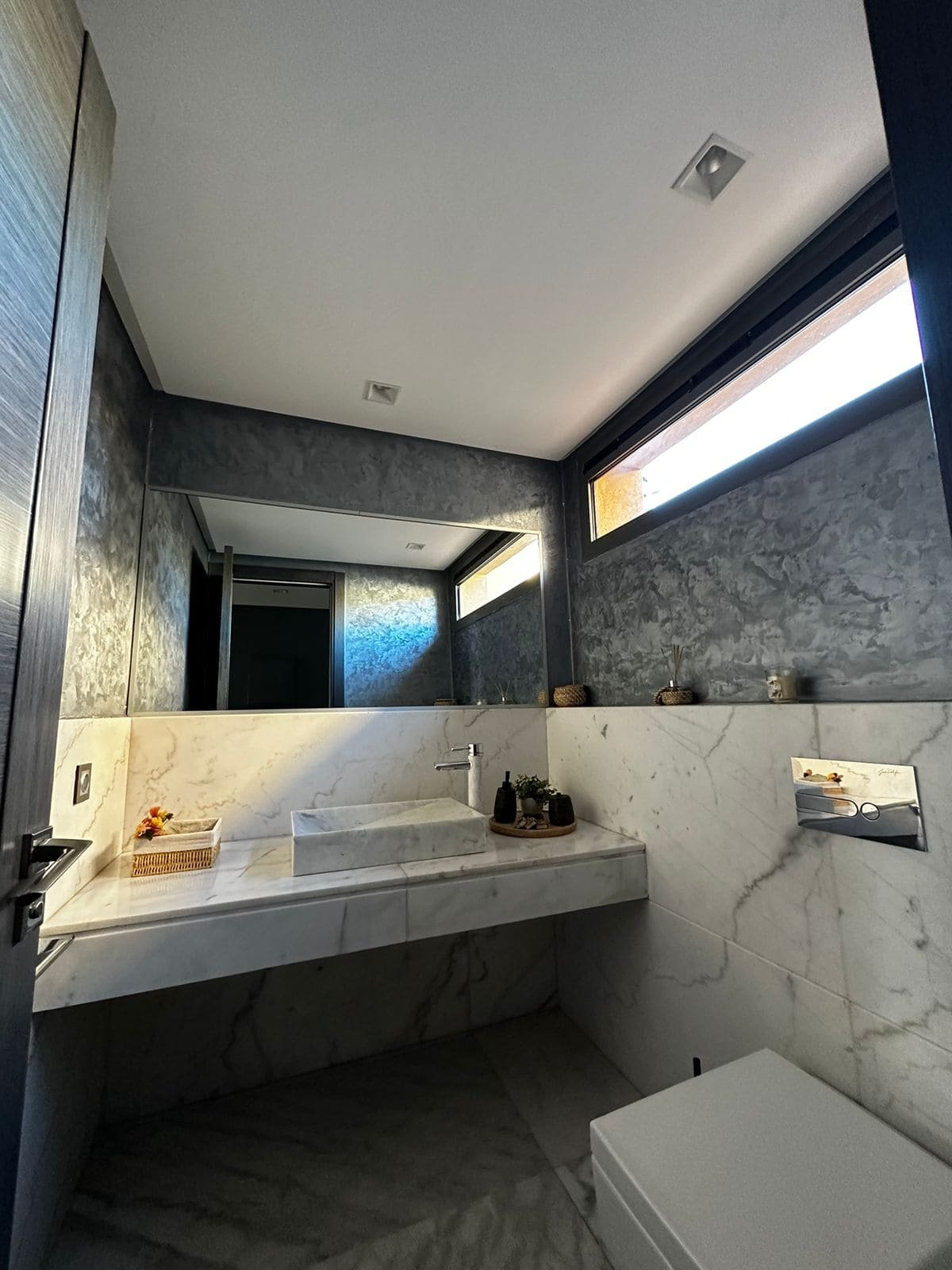 Magnifique villa à vendre sur la Route de Ouarzazate – Proche de l'École Américaine