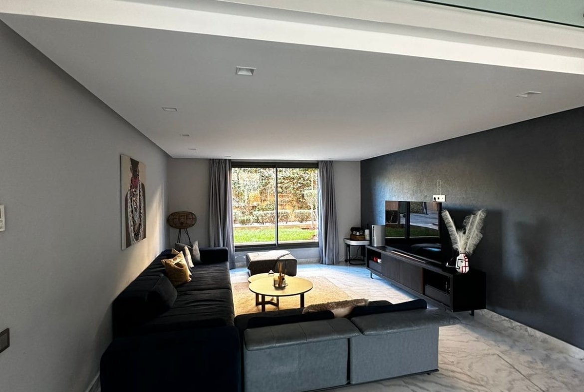 Magnifique villa à vendre sur la Route de Ouarzazate – Proche de l'École Américaine