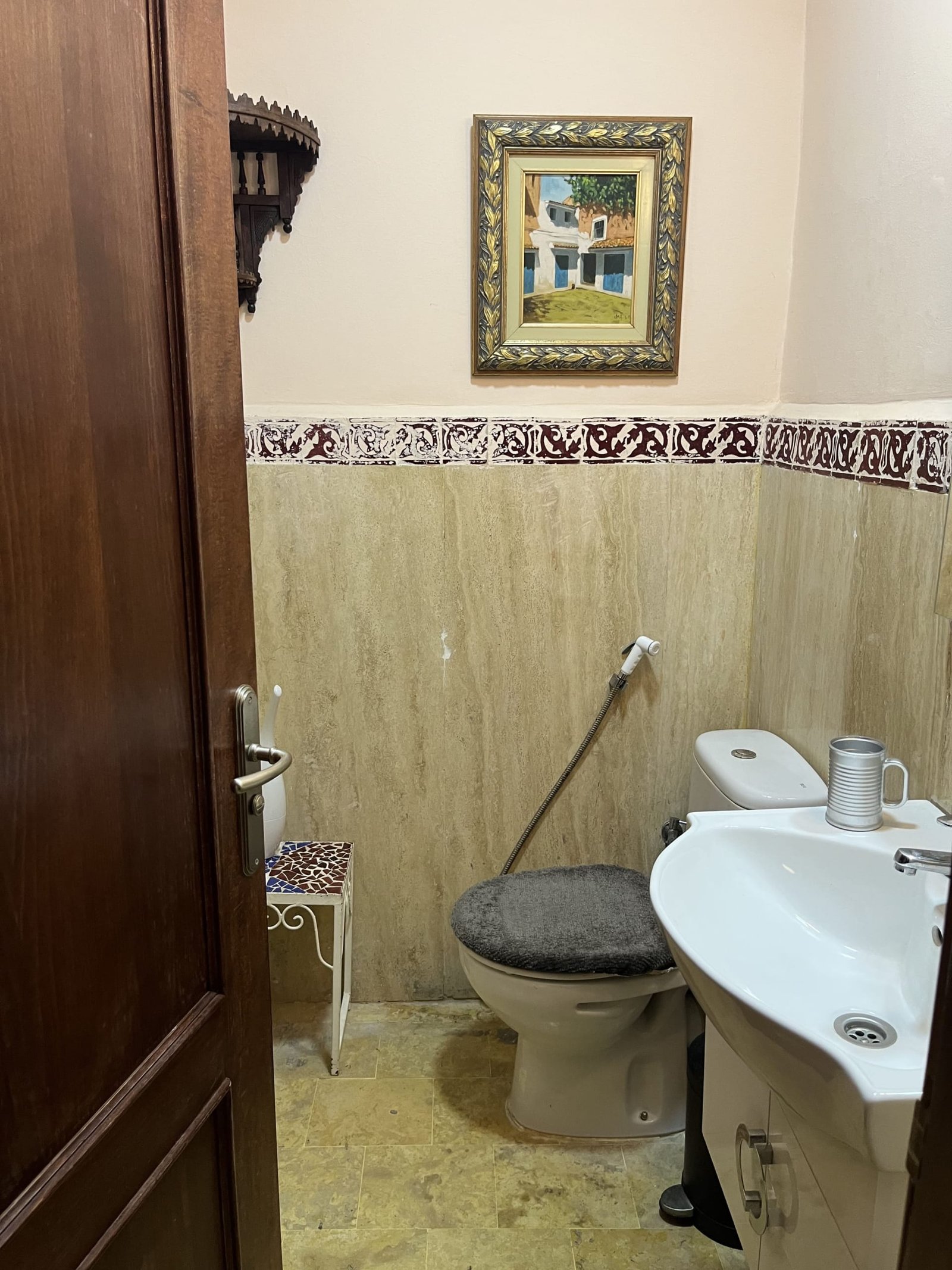 À Vendre : Bel Appartement avec Terrasse et Place de Parking à Majorelle, Marrakech