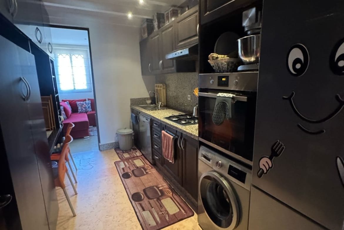 À Vendre : Superbe Appartement Meublé à l’Agdal – Résidence Sécurisée avec Piscine