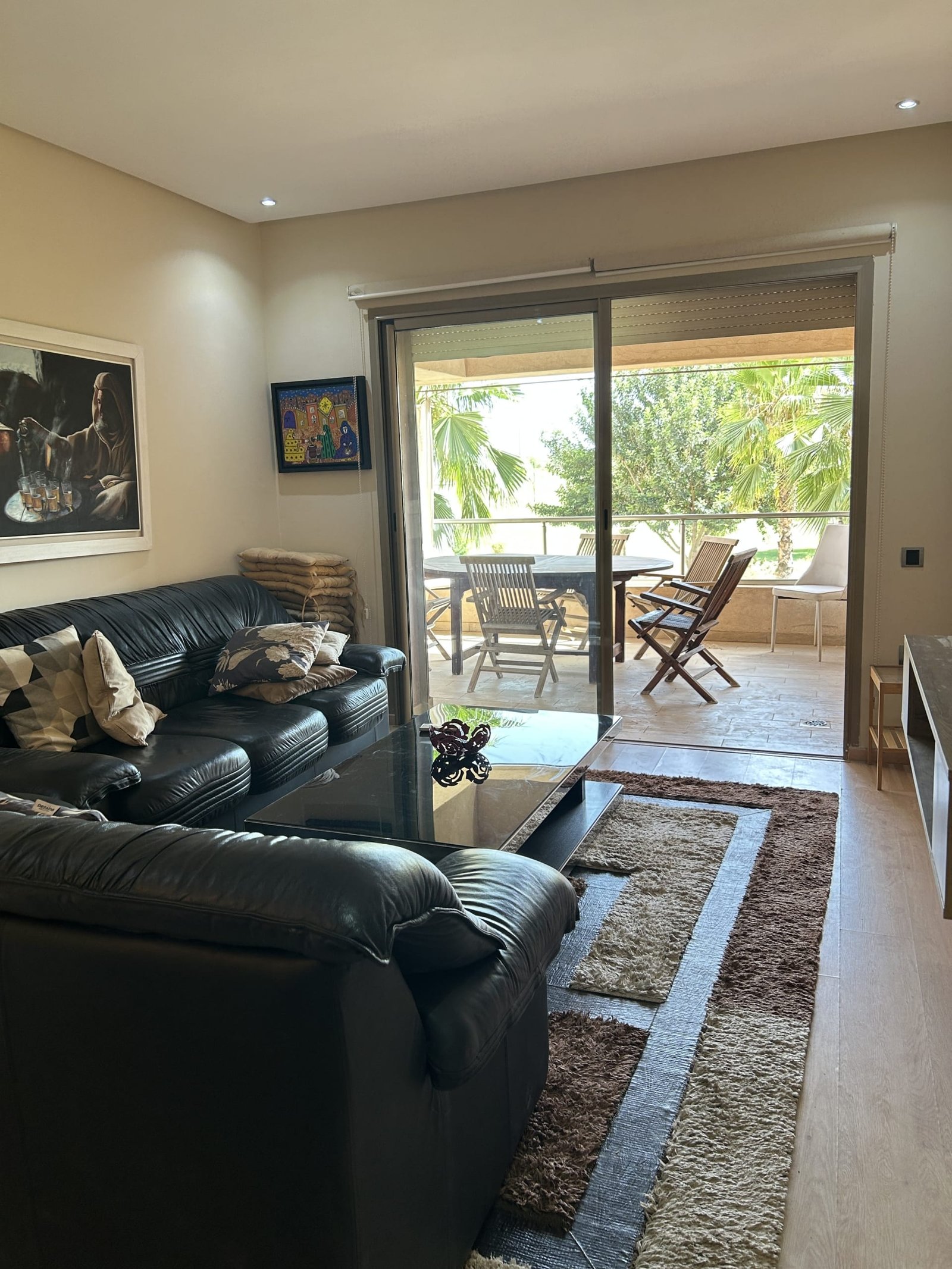 À Vendre Bel Appartement à Prestigia