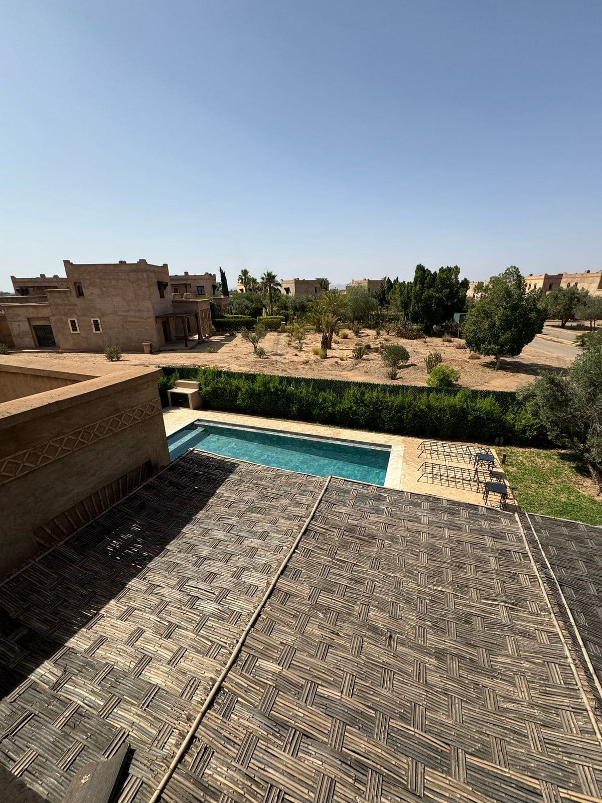Villa meublée avec piscine à louer Route de Fez