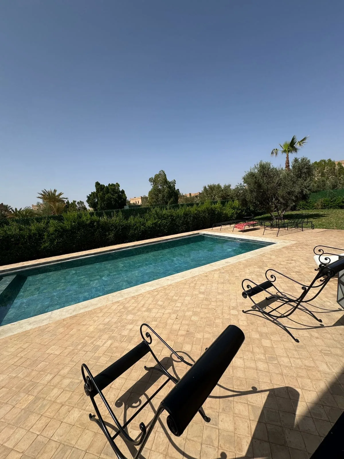 Villa meublée avec piscine à louer Route de Fez
