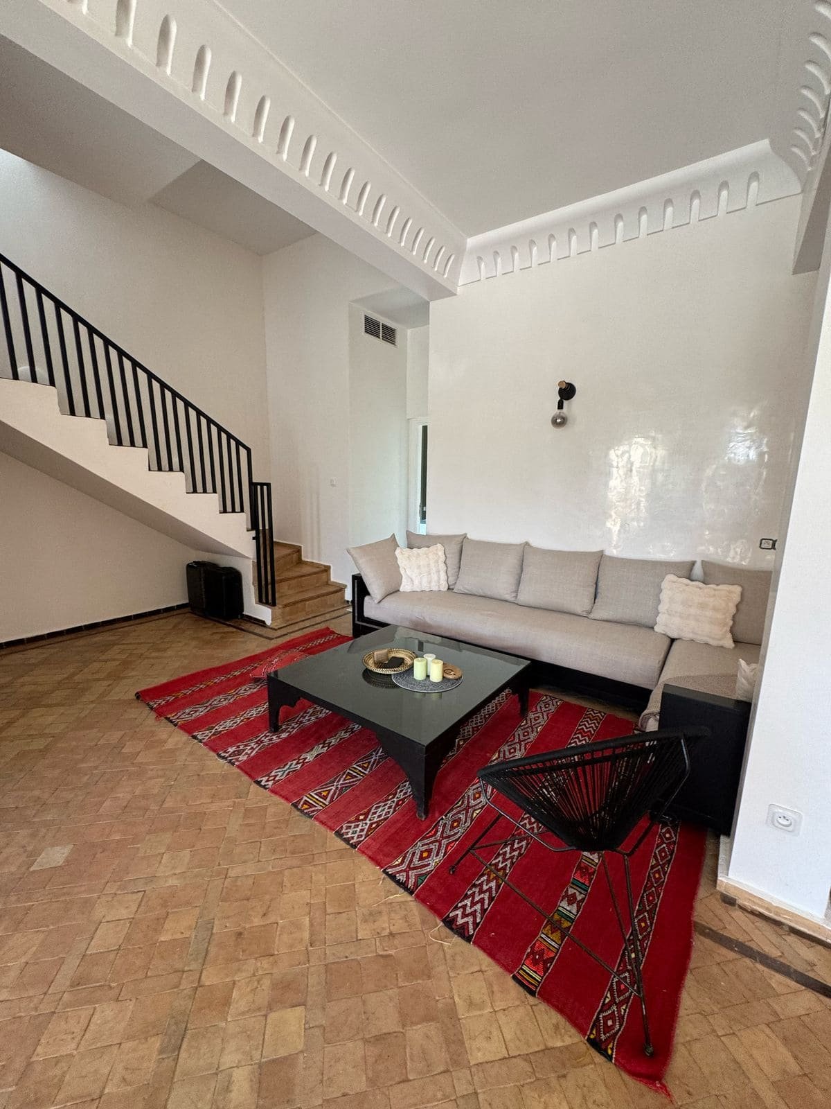 Villa meublée avec piscine à louer Route de Fez