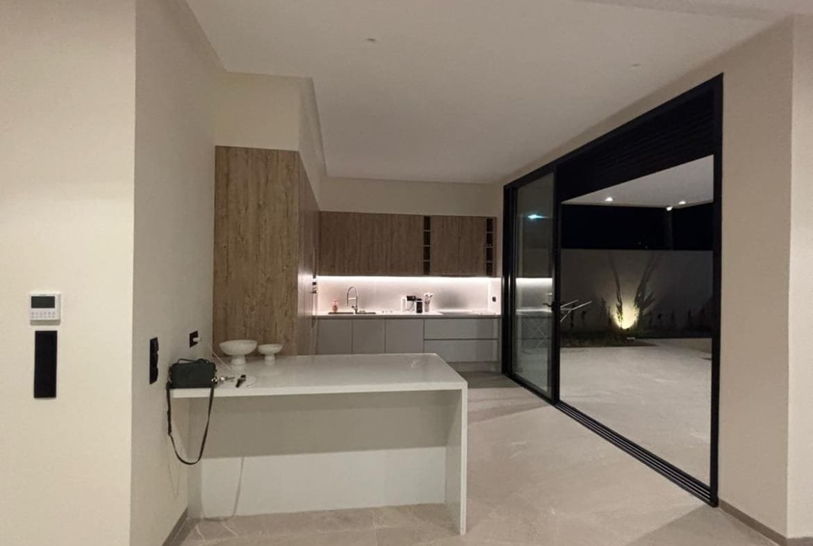 Magnifique villa à vendre – Route de Tahnaoute