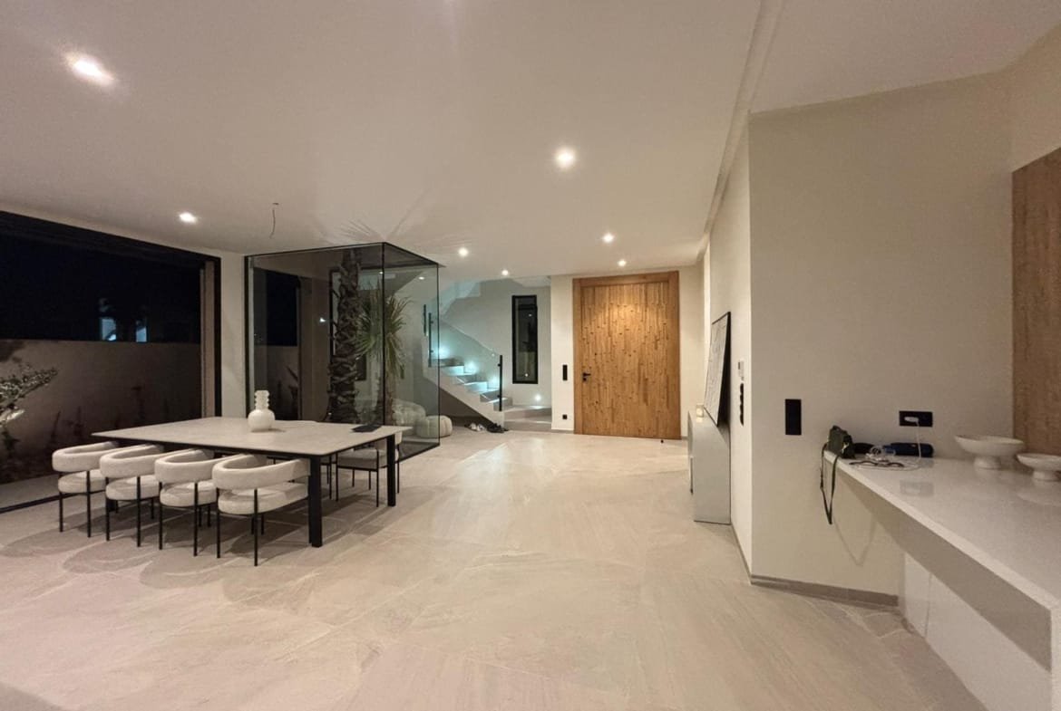 Magnifique villa à vendre – Route de Tahnaoute