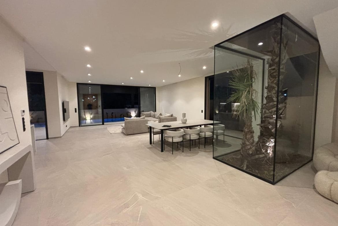 Magnifique villa à vendre – Route de Tahnaoute